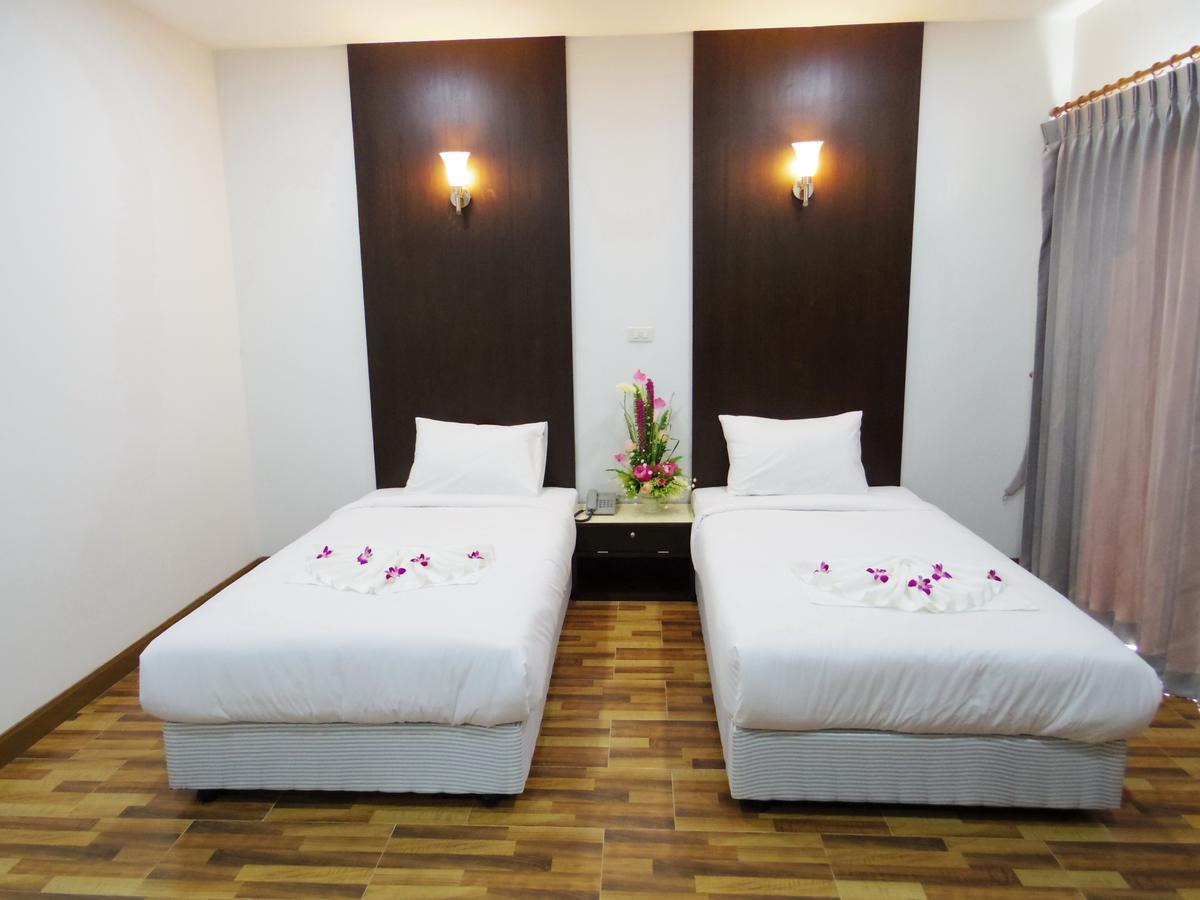 The Sr Residence Lampang Exterior foto