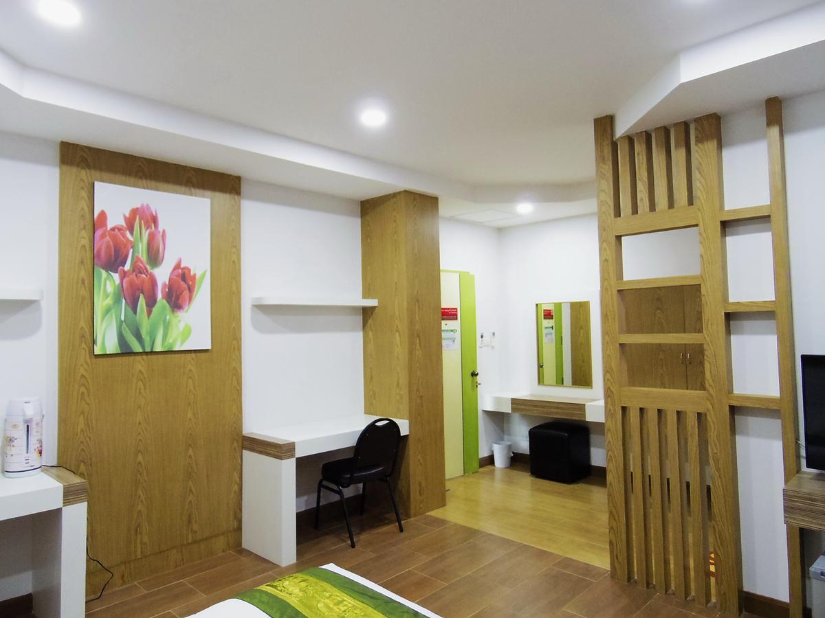 The Sr Residence Lampang Exterior foto